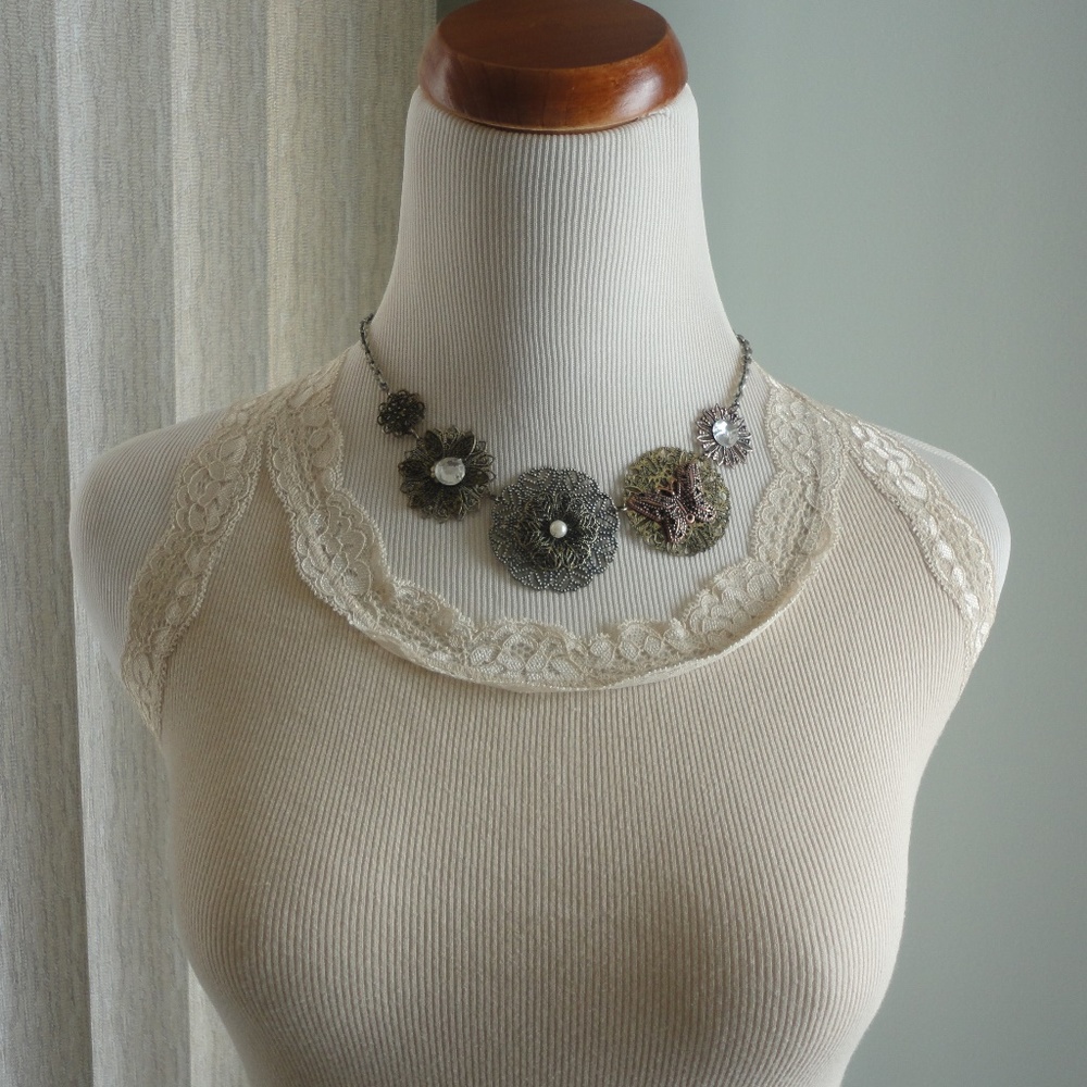 NECKLACE CHOKER - METALIC w/GEMS